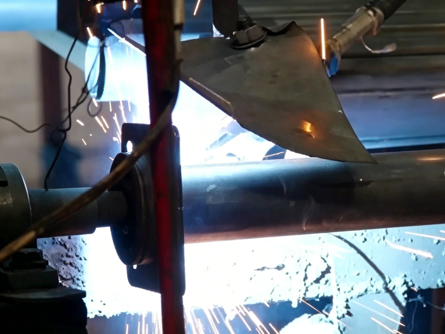 Adjustable steel props manufacturing