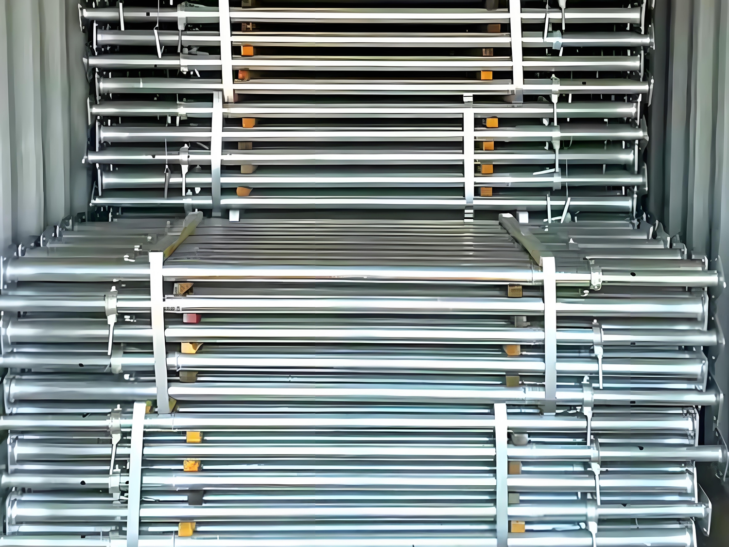 Adjustable steel props package