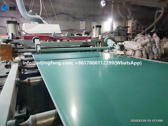 Plastic concrete formwork system