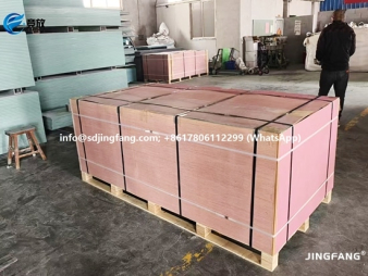 Plastic shuttering concrete