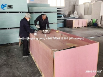 Plastic shuttering concrete